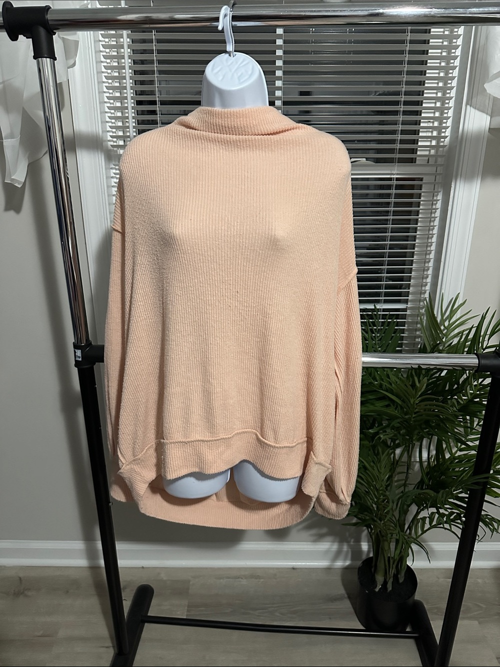 Relaxed We The Free Peach Knit Women's Sweater